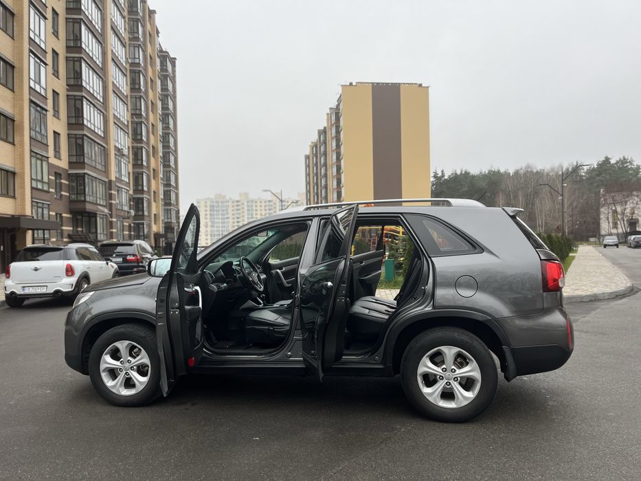 Продам доглянутий сімейний автомобіль. КІА SORENTO
