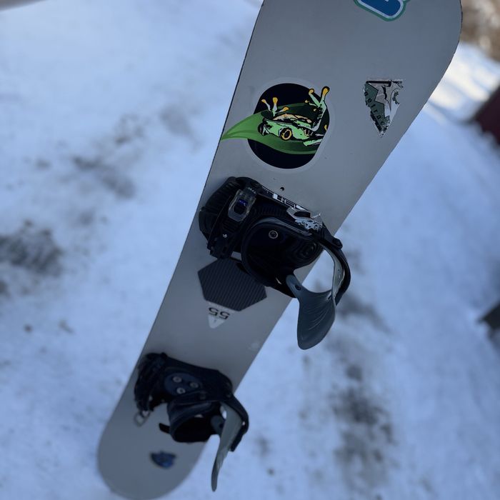 Продам сноуборд 154 см