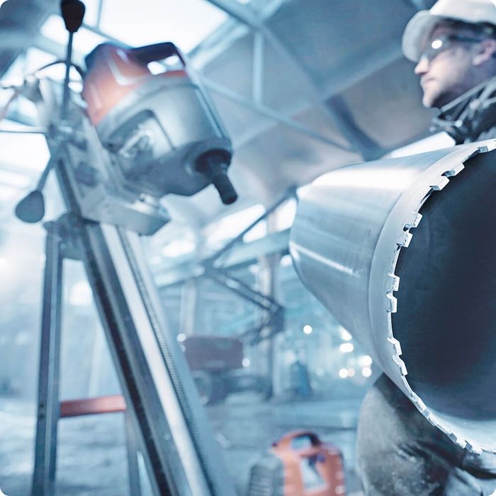 Алмазне сверління (буріння) отворів