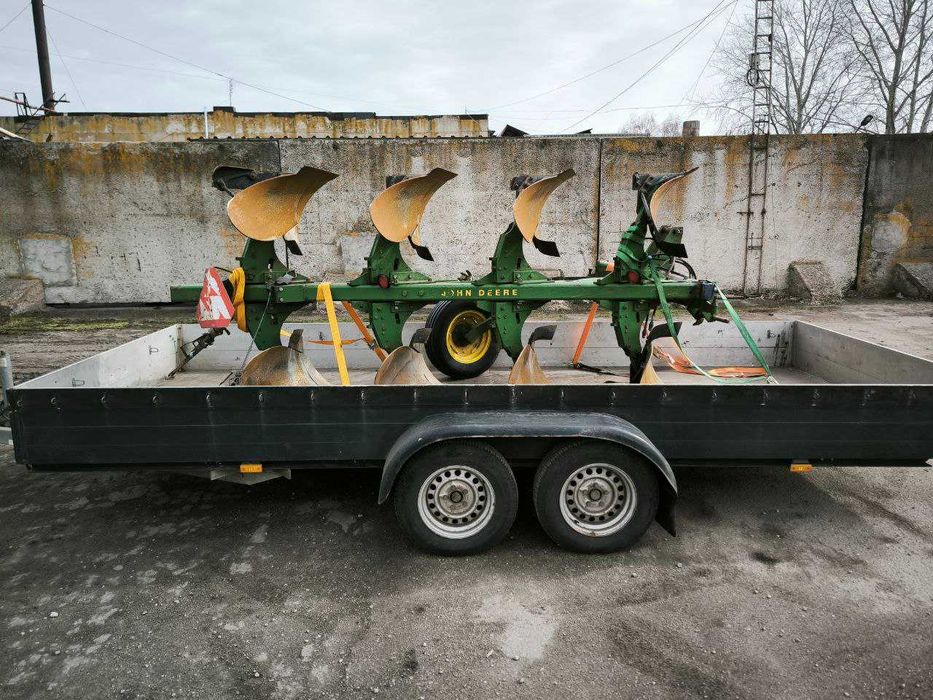 Плуг оборотний John deere