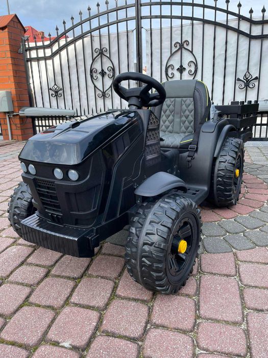 NOWY Duży Traktor na akumulator z Przyczepką Pilot samochód traktorek