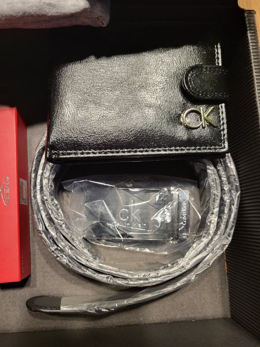 Sprzedam zestaw Calvin Klein