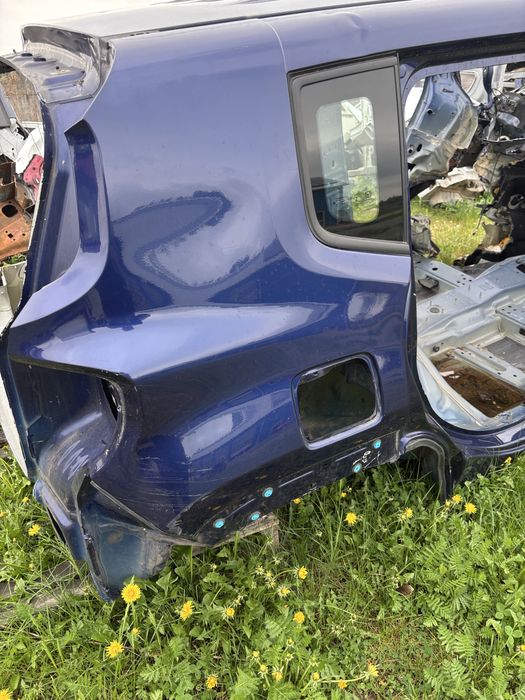 jeep renegade  silnik 1.6b  drzwi zderzak lampa felga alufelga klapa