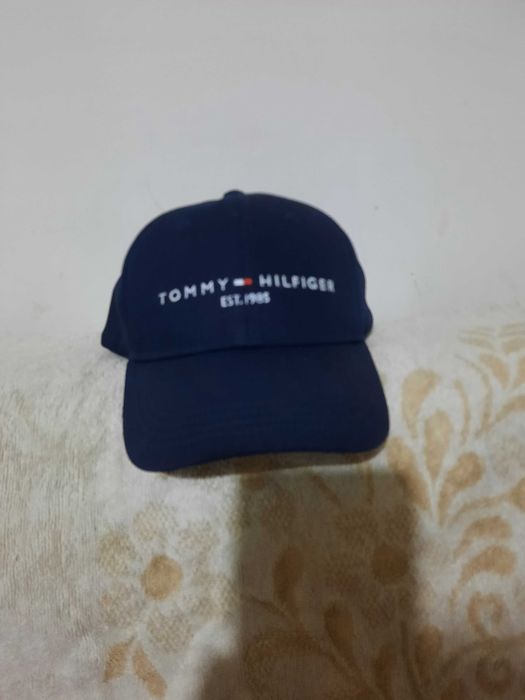 Sprzedam czapke Tommy Hilfiger nowa,okazja.