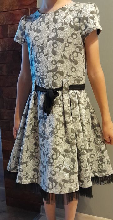 Wizytowa,elegancka sukienka dziewczęca 146 cm