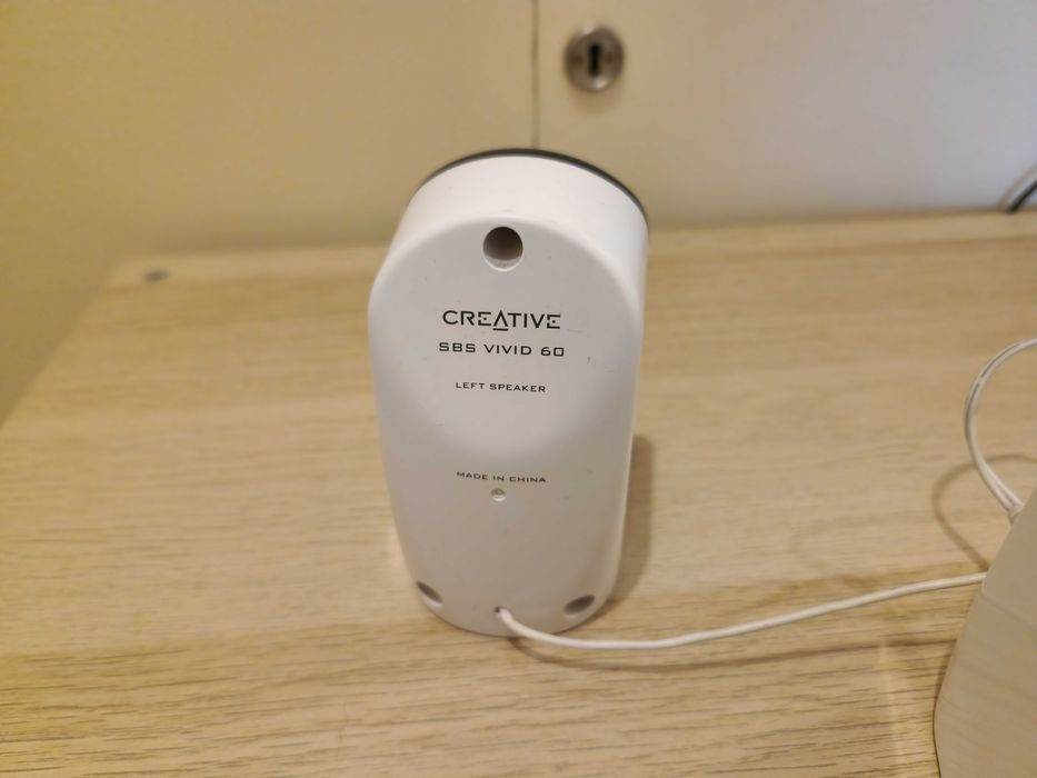 Colunas Creative SBS Vivid 60 (impecáveis)