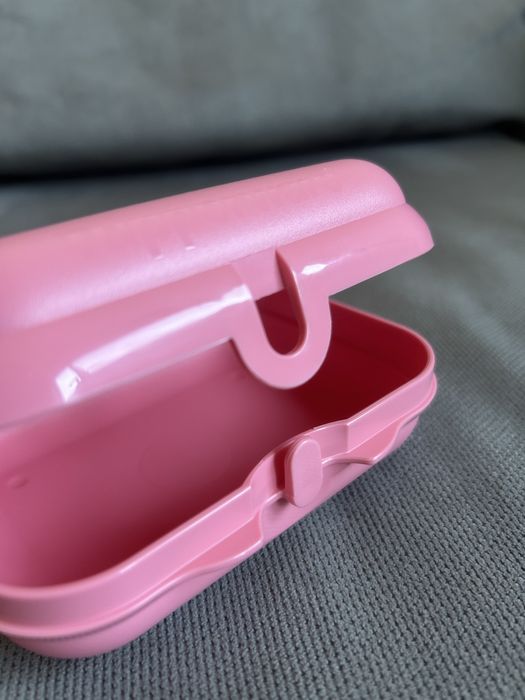 Caixa “ostra” pequena Tupperware