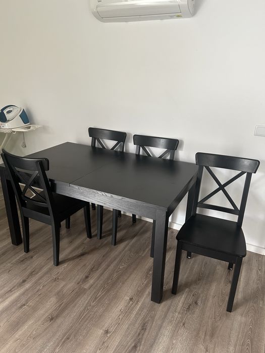 Extendable dining table with 4 chairs64584841188227120