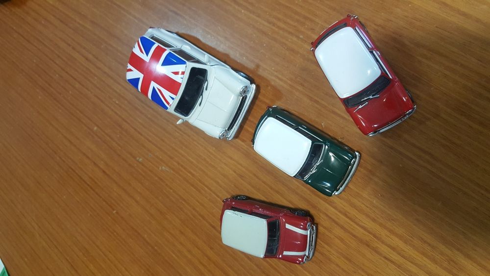 Miniaturas de coleção MINIS