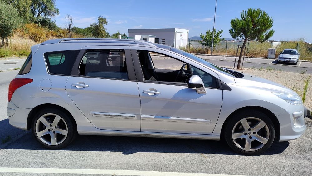 Peugeot 308 SW 1.6 HDi (2010) | Apenas 160k km | Teto Panorâmico | Travões e Pneus Novos — fotografia 3