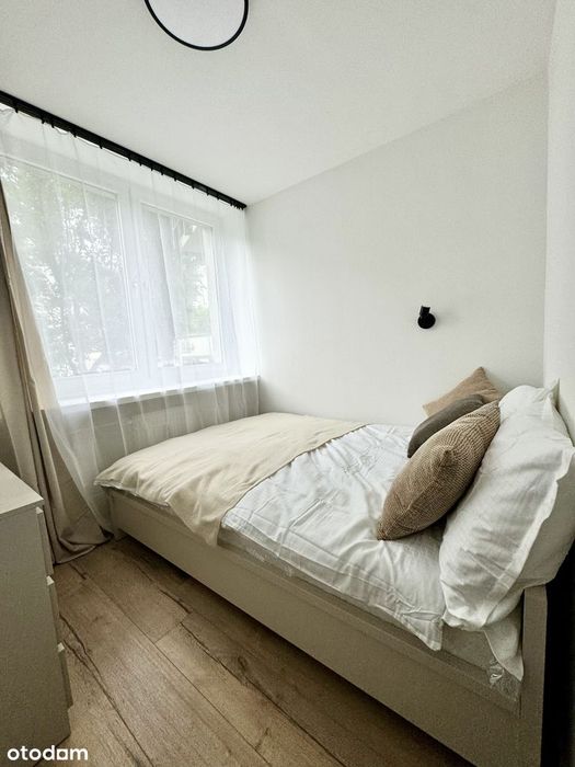 Po generalnym remoncie | 2 pokoje | balkon, winda, widok na zieleń