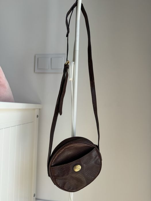 Bolsinha redonda couro