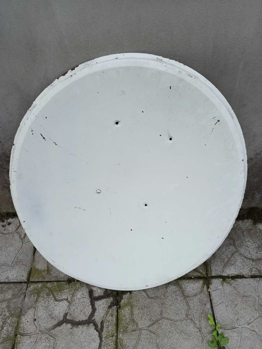 Продам две спутниковые тарелки