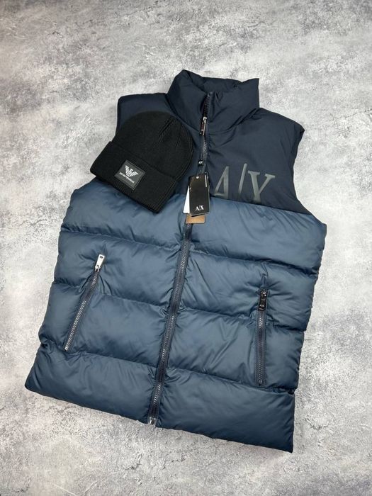 Чоловіча утеплена жилетка