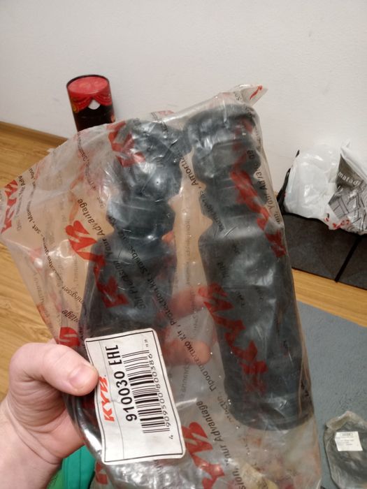 Пылезащитный комплект на 2 амортизатора на ASX,lancer,Outlander