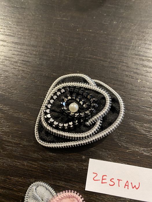 Broszki handmade z suwaków unikat zestaw 72