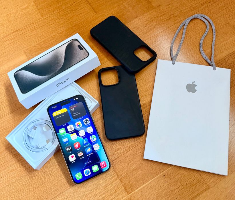 iPhone 15 Pro Max 256GB Como Novo