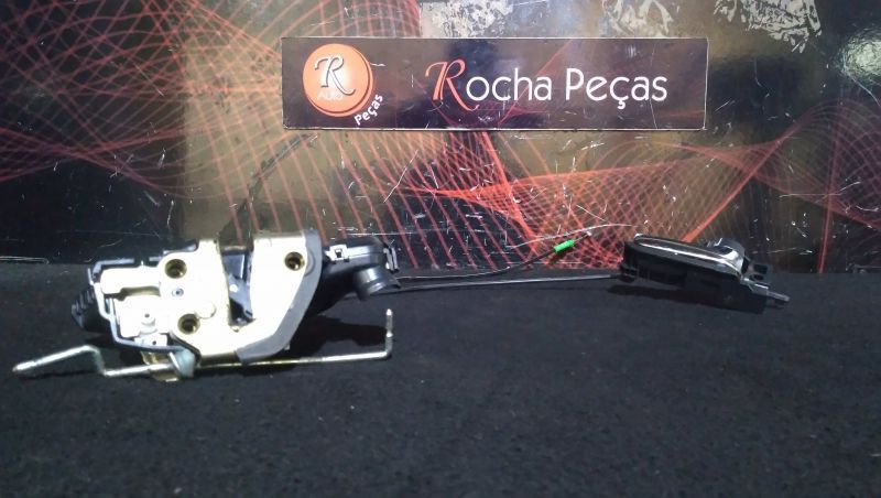 Fecho Da Porta Frente Dto Toyota Avensis (_T25_)