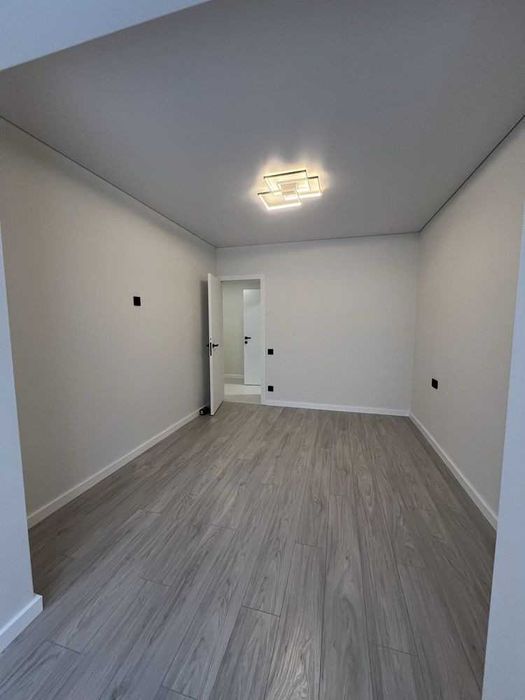 Продам 1-кімнатну квартиру з ремонтом в новобудові