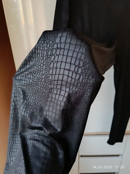 Czarne legginsy zwierzęcy wzór r 48 50