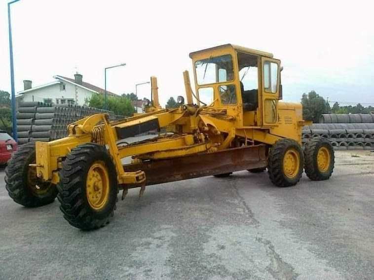 Moto Niveladora em   exelente estado de consevaçao