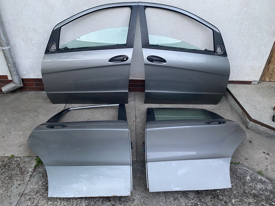 Дверка w169 передня задня mercedes a-klas дверь передняя комплект