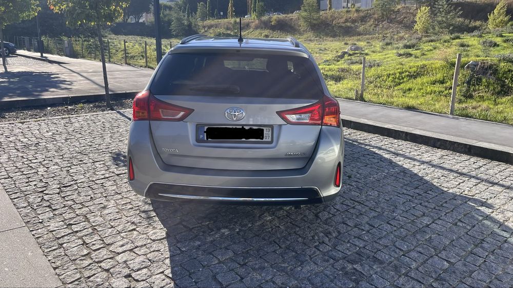 Toyota Auris Touring Sports 1.4 D-4D Comfort + Pack Sport — photo 4