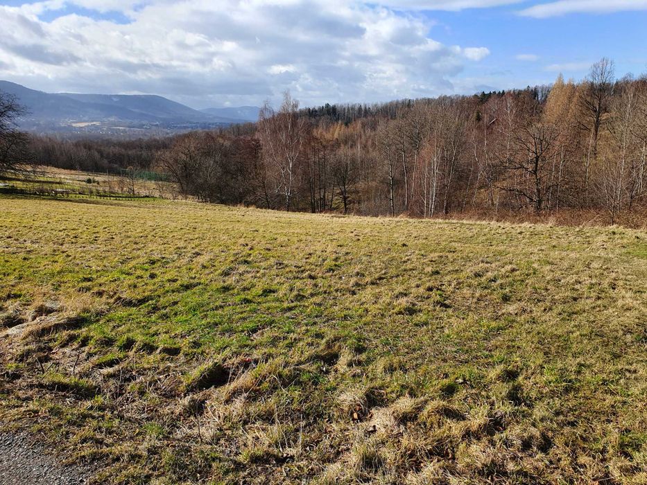Beskid Mały Zagórnik 900 m2 działka budowlana uzbrojona