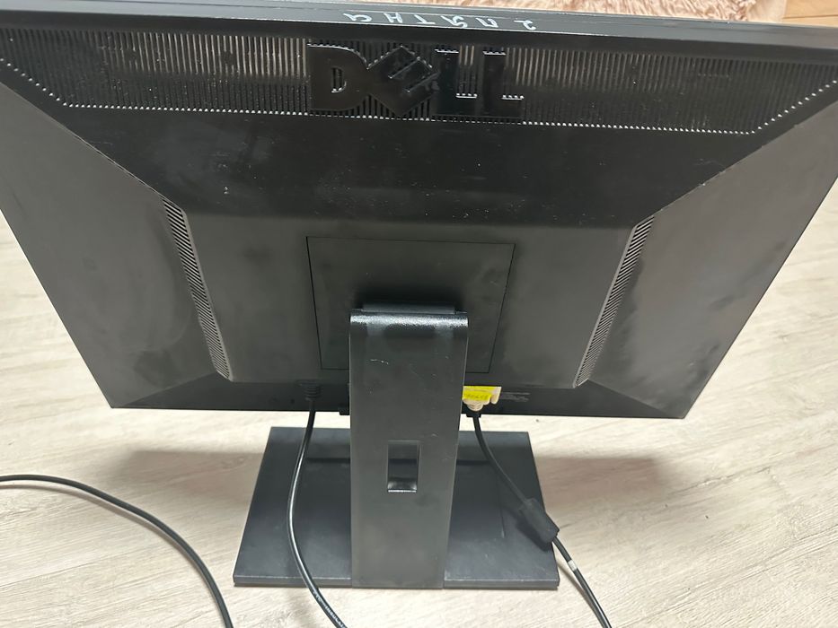Монітор Dell e2210f