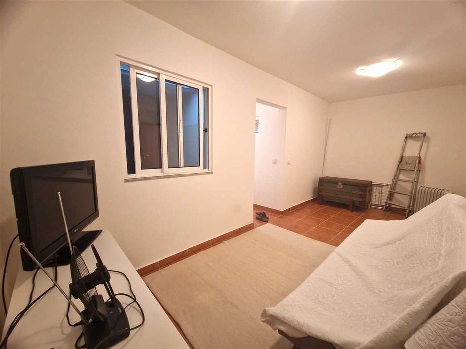 Venda de Moradia T1 +1 em Cabanas de Viriato  * Remodelada