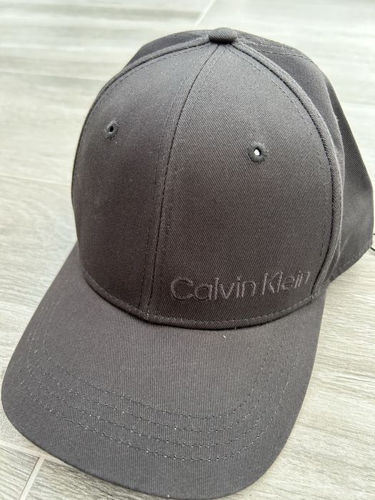 Nowa czapka z daszkiem Calvin Klein