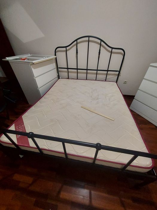 Cama de casal como novo