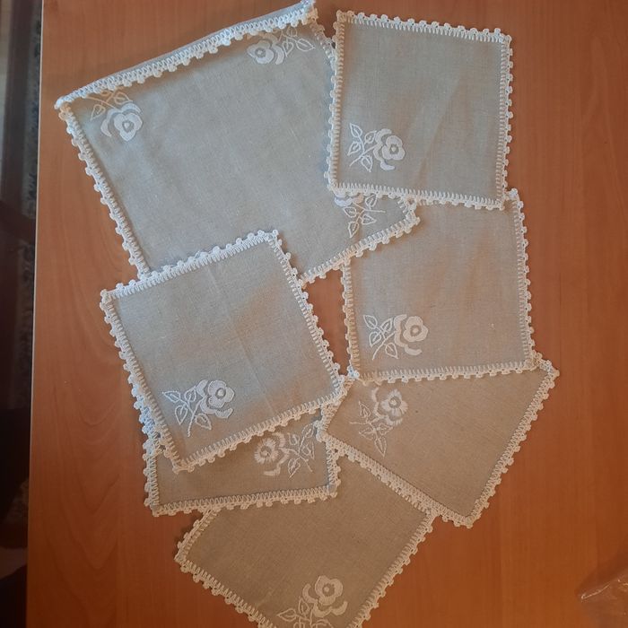 Serwetki lniane ręcznie wyszywane