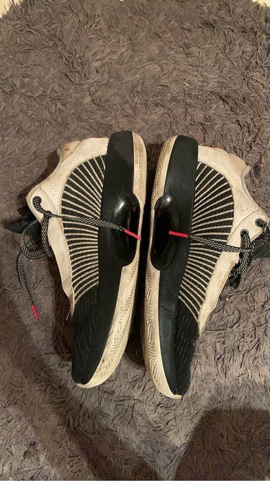 Jordan 35 low black and white