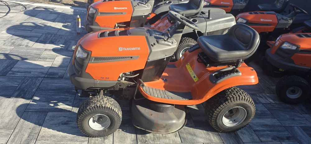 Traktorek kosiarka Husqvarna TS 38 Briggs
