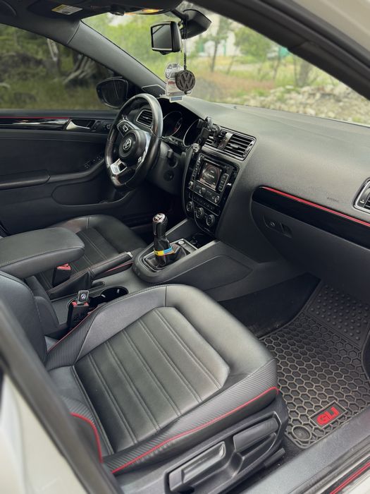 Volksvagen Jetta GLI