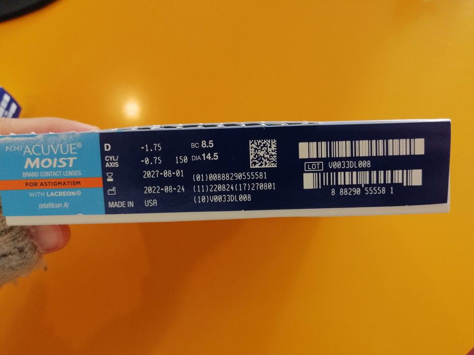 56 lentes de contacto para miopia e astigmatismo (uso diário)