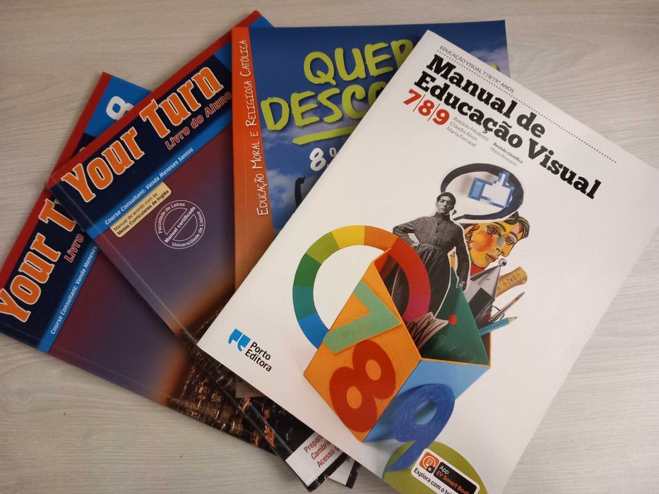 Manuais Escolares / Caderno de Atividades 8º ano