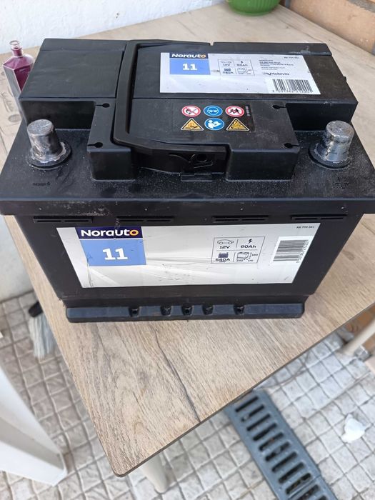 Bateria nova comprada em maio  pouco usada, vendo por não ser adequada para o meu carro