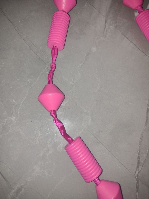 Drewniane różowe korale