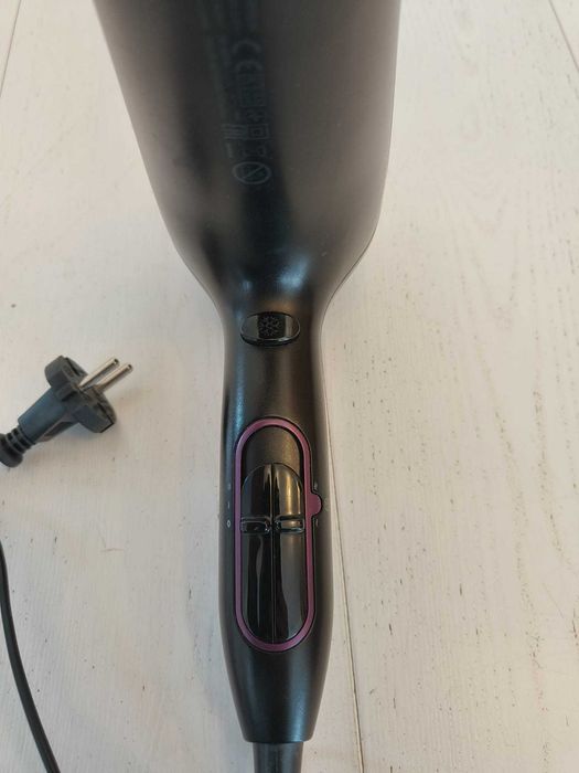 Philips ThermoProtect 2100W – suszarka do włosów, sprawna