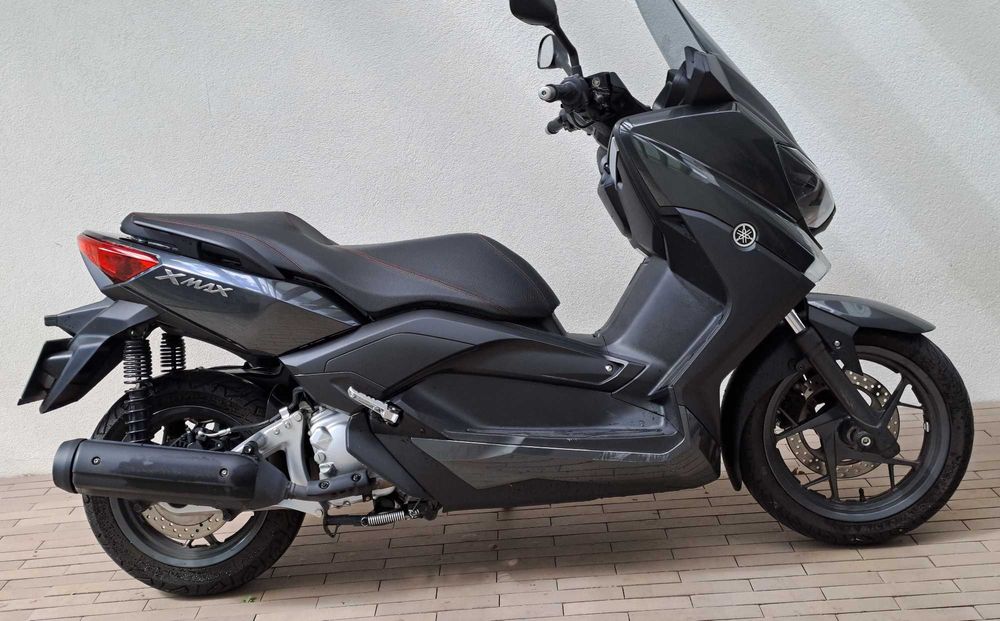 Yamaha X-MAX 250