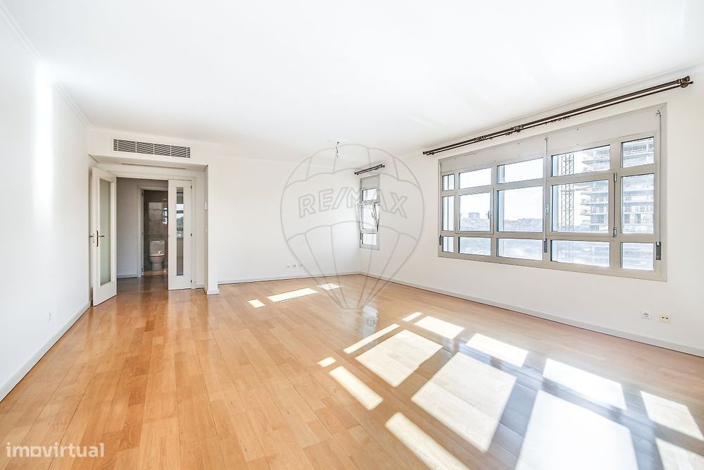 Apartamento T3 para arrendamento