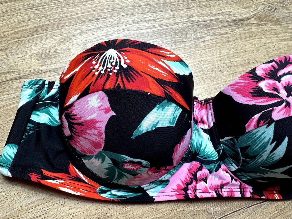 Boohoo gora bikini kwiaty nowa S