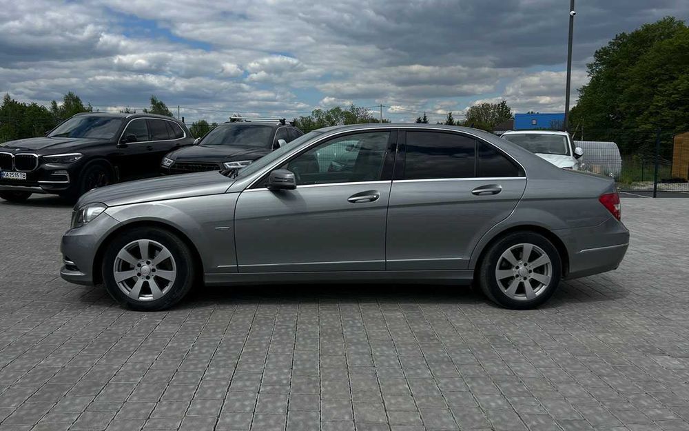 Mercedes-Benz C 200 2012