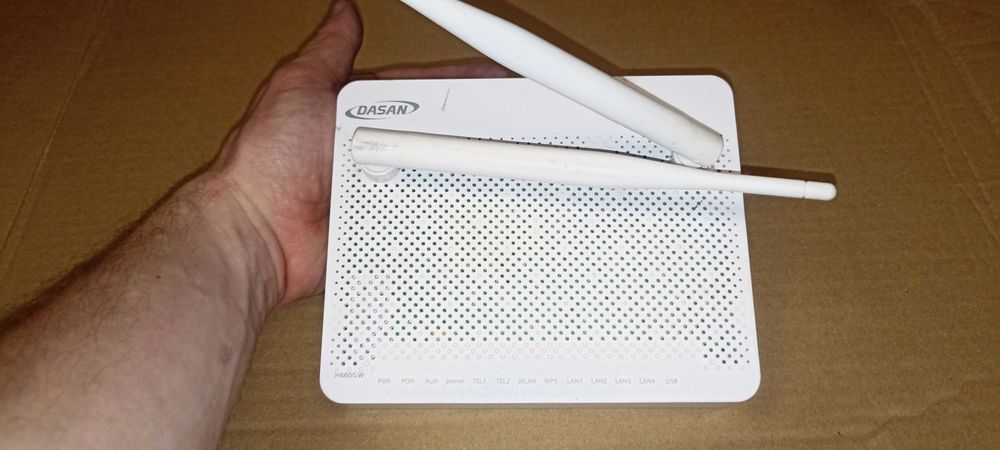 10x Dasan H660 GW GPON ONT 4x GE router NAT, Wifi 2.4GHz