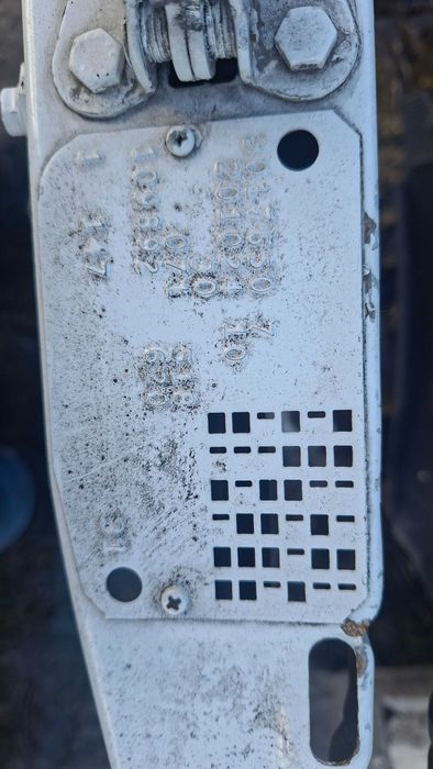 Mercedes 190 na części