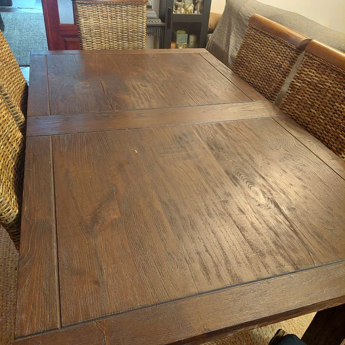 Mesa em madeira de carvalho