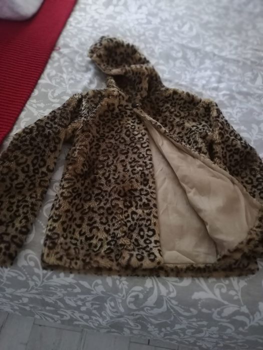 Casaco de onça de poliester com capuz