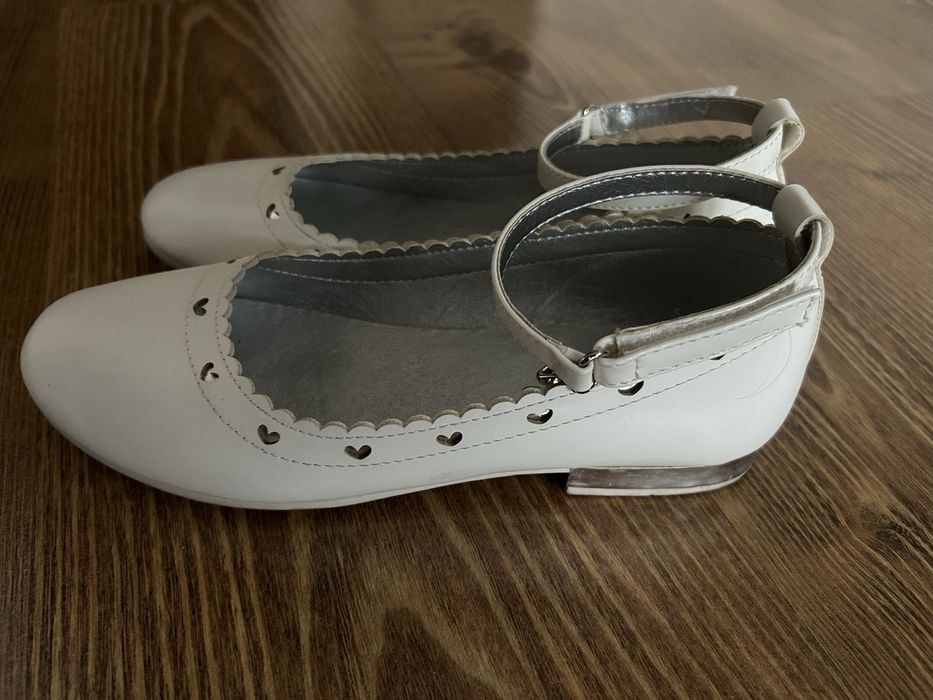 Buty komunijne biale